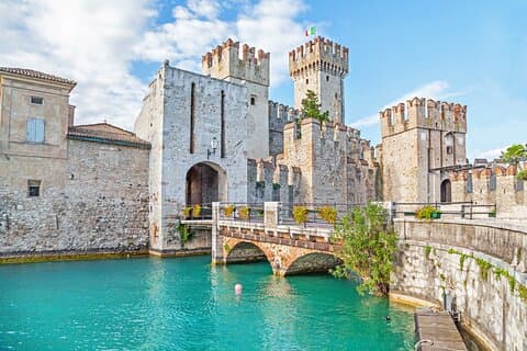 From Venice: Verona Tour and Lake Garda Cruise
