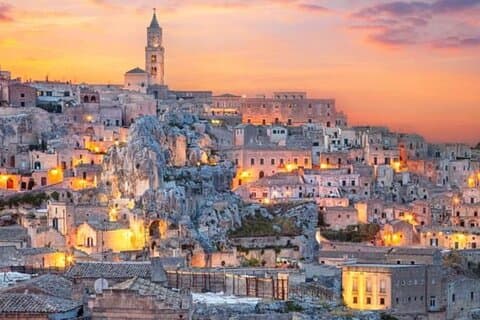 Matera is a stunning city of ancient cave dwellings, the famous Sassi, carved into the rock. A UNESCO World Heritage Site, it’s truly unforgettable.
Altamura is famous for its delicious bread.