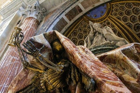 Vatican and St Peter Basilica Guided Tour With Dome