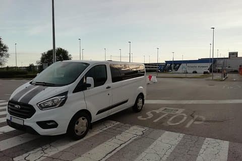 Small-Group Transfer from Trieste Airport to Trieste City