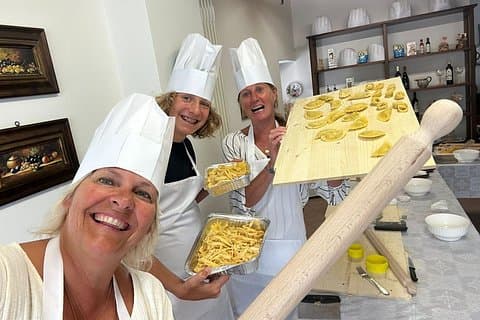 Fettuccine & Ravioli Class in Assisi’s Home-Style Cooking School