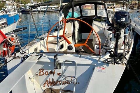 Sail in the crystal clear sea of Ogliastra aboard Kisses and hugs