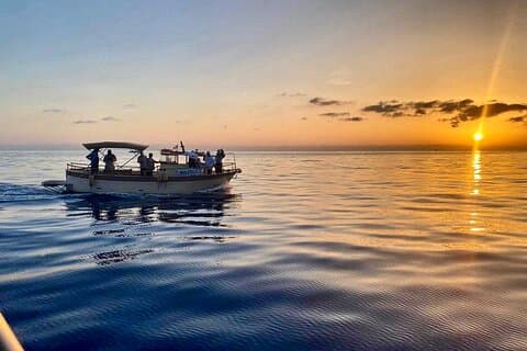 Cinque Terre Sunset Boat Tour Experience with Aperitivo and Swim