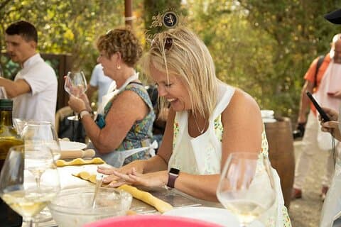 Florence: Private Cooking Class in San Gimignano and Wine Tasting