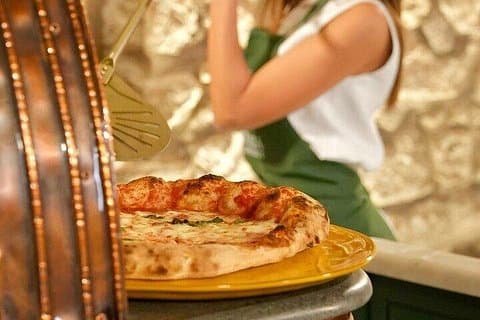 Pizza & Bread School