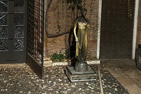 The Hidden Side of Verona: Secrets, History, and Legends