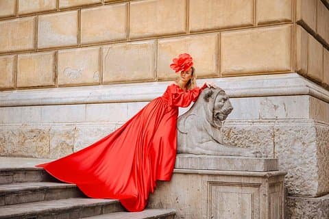 Flying dress - one hour Video/Photoshoot