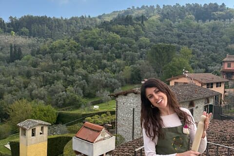 Hello I'm Guya, I'll wait for you in my house in the Florentine hills for an authentic experience