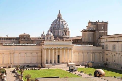 Shared Walking Tour of the Vatican Museums