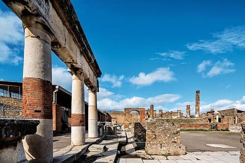 Visit Pompeii and Herculaneum Excavations from Salerno
