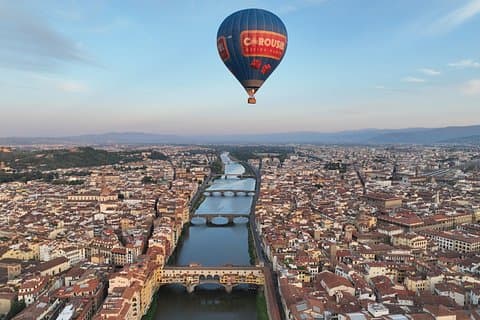 Ponte Vecchio e mongolfiera
