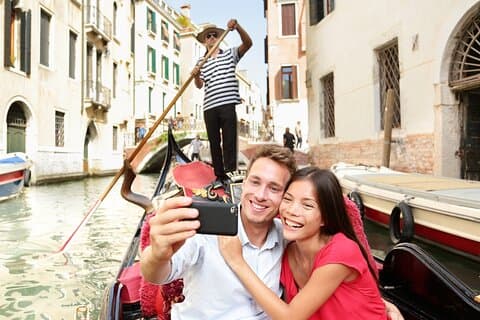 Venice Private Custom Tour with a Local: Highlights & Hidden Gems