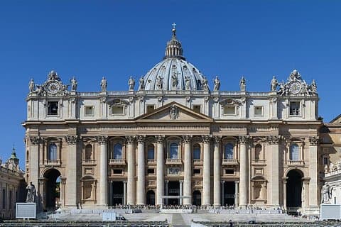 St. Peter's Basilica and Tombs of the Popes - Guided Tour