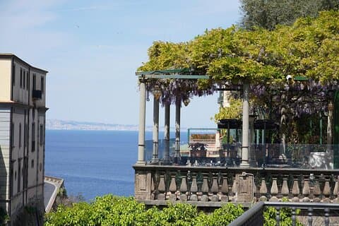 Pompeii & Sorrento from Rome: Guided Day Trip