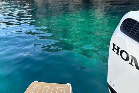 Private Tour 4 Hours Ortigia, Caves, Protected Area and Bath Stops