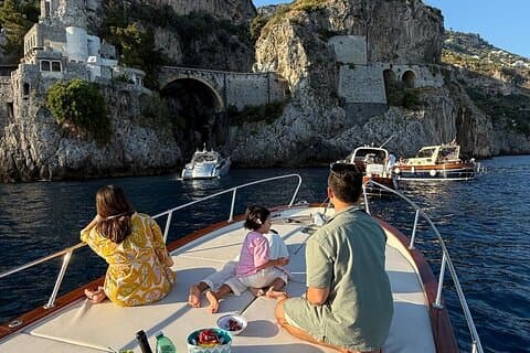 Positano shared sunset by boat with aperitif