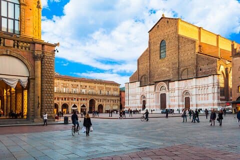 Piazza Maggiore, Basilica of San Petronio