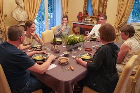 Home restaurant