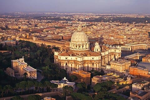 Rome: St. Peter's Basilica and Vatican Underground Tour