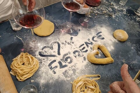 Florence : BEST Pasta Cooking Class :"SING & FUN" _NO BORING CLASS