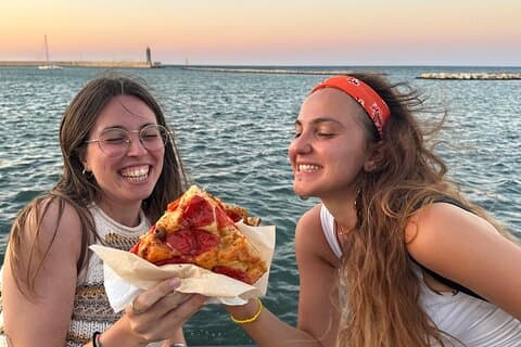 Bari: Food Tasting by the Sea at Sunset with a Local