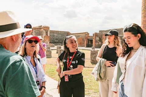 Pompeii and Sorrento Full-Day Tour from Naples