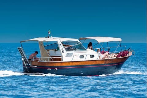 All inclusive private tour in the Archipelago of La Maddalena