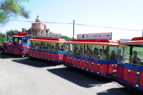 Bologna Open Bus & San Luca Express combo with food vouchers
