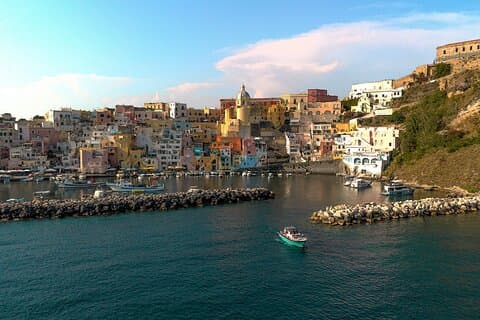 Full-Day Boat Tour to Ischia and Procida from Naples