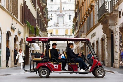 Tour of Rome in Golf Cart: Squares and Fountains of Rome