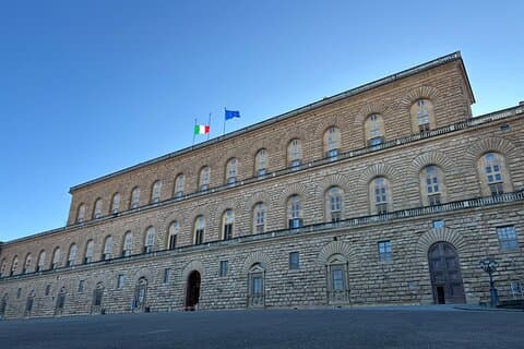 Pitti Palace & Boboli gardens tour with a Local Guide