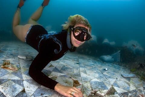 Snorkeling in the Sunken Pompeii Double Dive