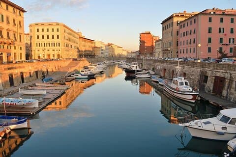 Secret Livorno: Walking Journey with History, Canals, and Legends