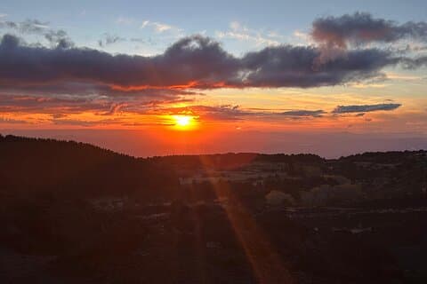 Catania: Etna Sunset Tour, Lava Cave by Jeep & Van