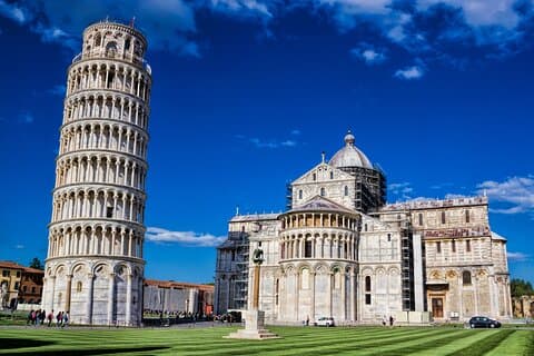 Pisa, Siena, San Gimignano with Lunch & Winery Experience