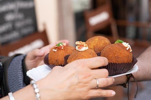 Messina: Sicilian Street Food Tour by Do Eat Better