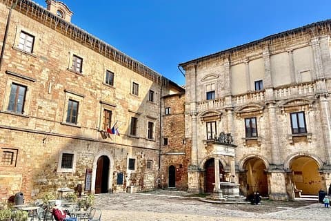 Montepulciano Private Walking Tour with Wine Tasting