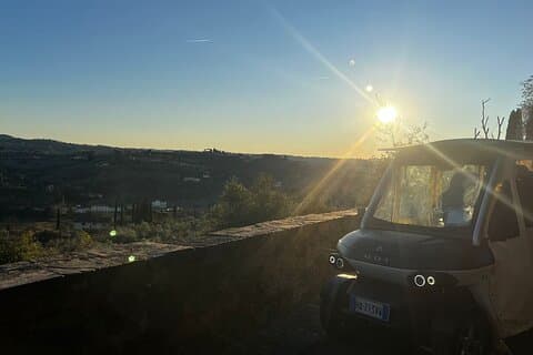 Florence Private Golf Cart Tour with Food Tasting & Michelangelo