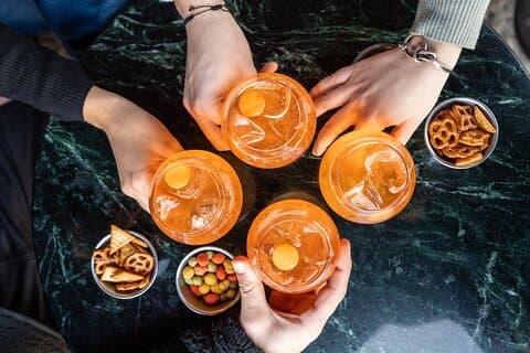 Milan: Sunset Navigli Food & Drinks Tour by Do Eat Better