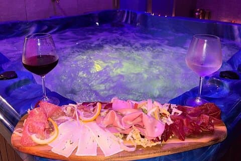 Private Day Spa and Nail spa Experience in Roma