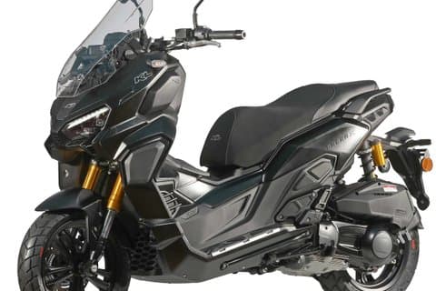 Scooter Rental 300cc