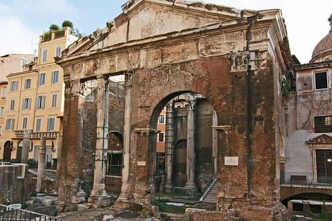 Jewish Ghetto Walking Tour in Rome
