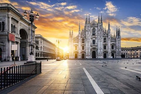 Duomo di Milano Guided Tour with Rooftop Access
