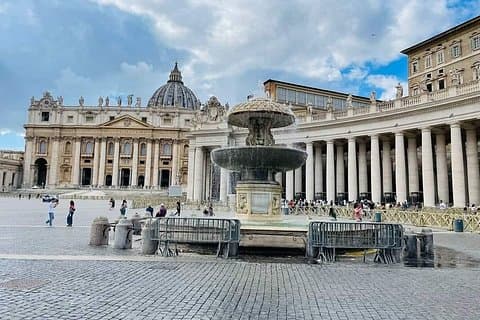 Sistine Chapel~Basilica & Vatican Museum Tour with Skip-the-Line