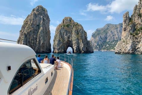 Capri Adventure Cruise: Sea Caves, Coastline & Blue Grotto Visit