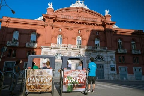 Bari Rickshaw Panoramic Tour with Audio Guide