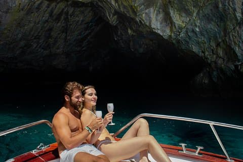 3-Hour Private Boat Tour of Capri Island with Local Skipper