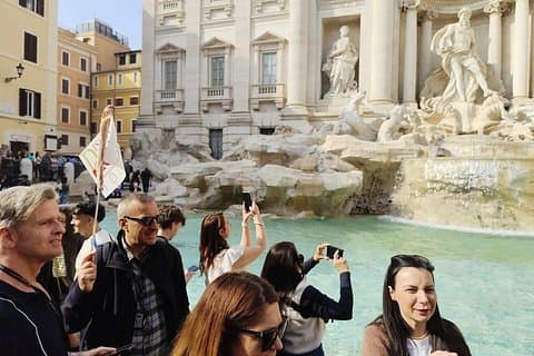 Trevi Fountain Guided Tour with Exclusive Access