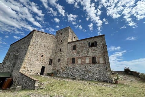 Discover Verucchio Archeological Museum and Malatesta Fortress