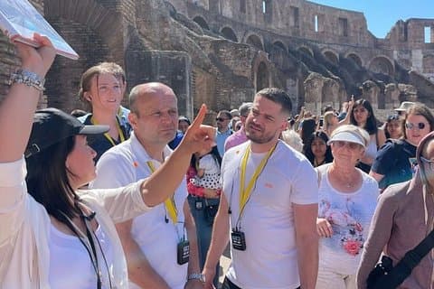 Colosseum SEMI-PRIVATE tour plus Forum and Palatine Hill